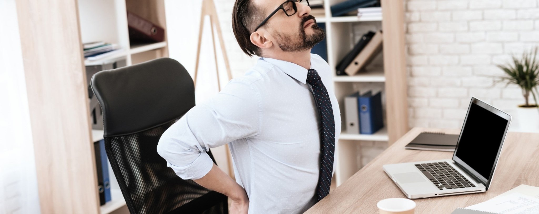 Zorlu bir iş gününde rahatlamak için masaj koltukları | Masaj Koltuğu Dünyası