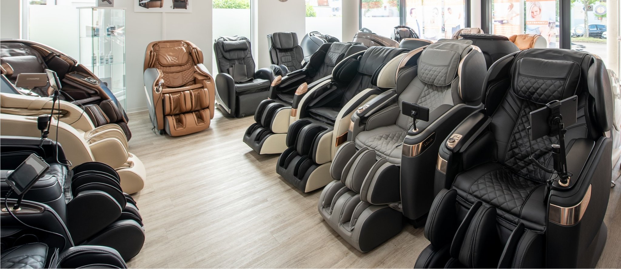 Uzman tavsiyesi ile masaj koltuğu dünya sergisi ve showroomu